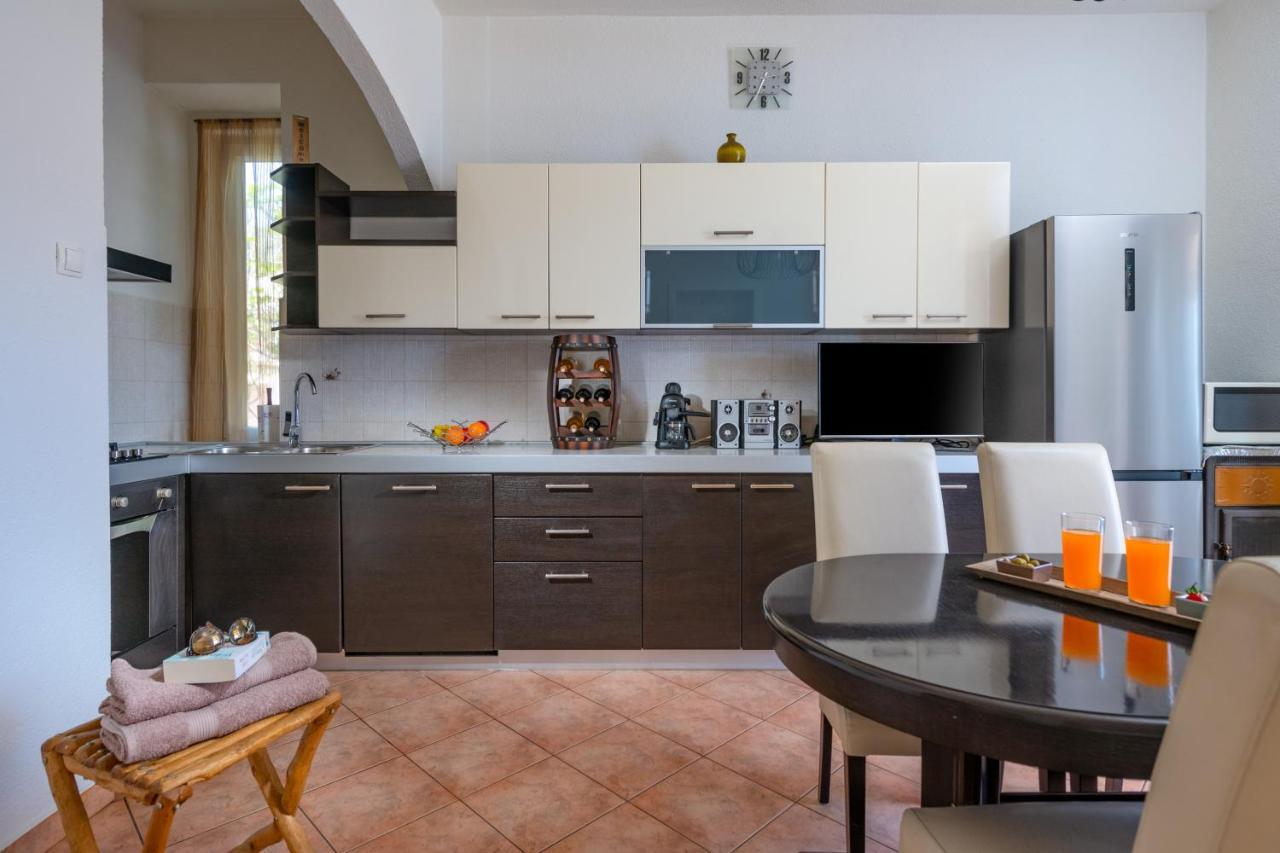 Apartment Dobric Koromacno Luaran gambar